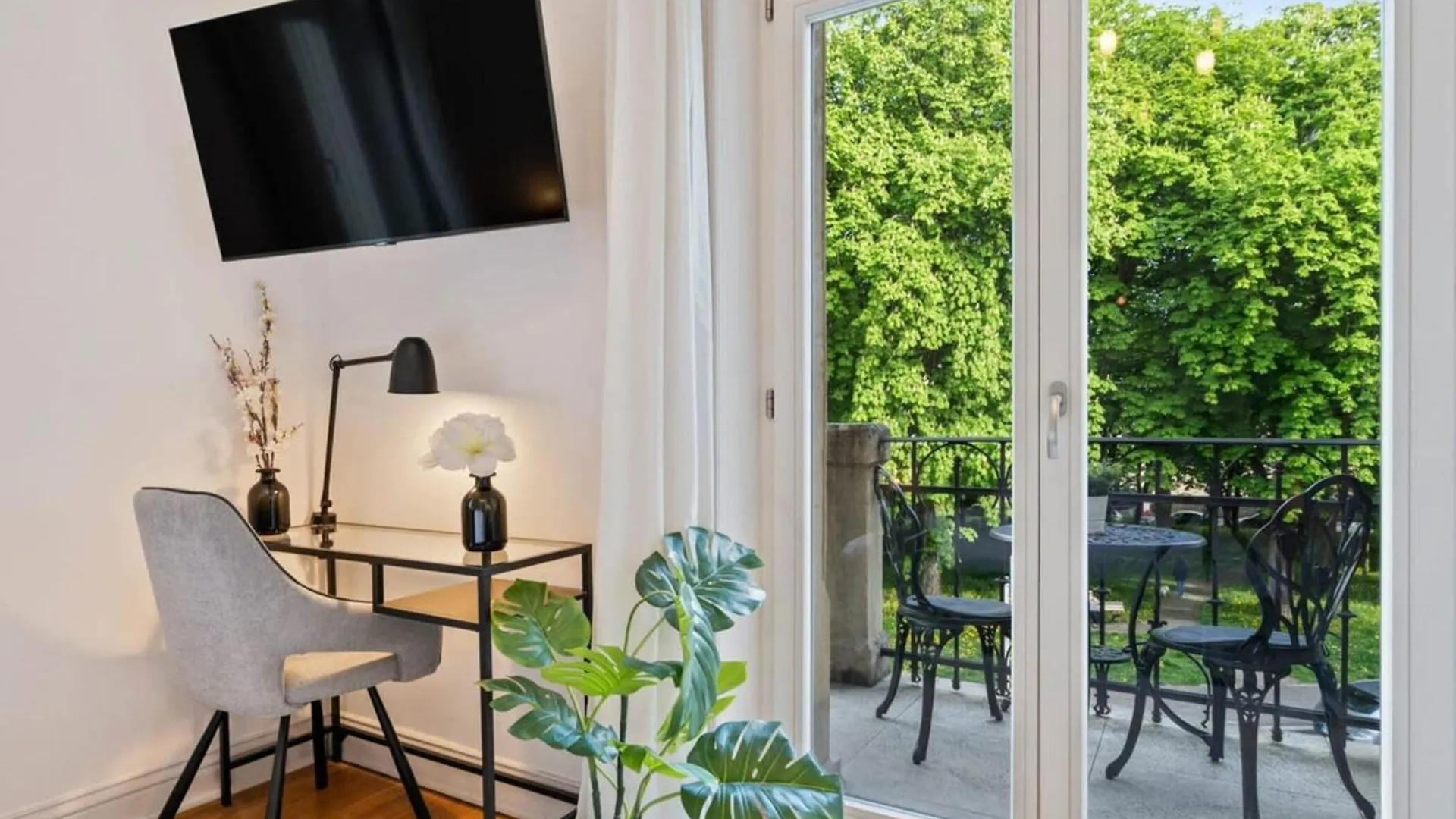 Homestay Spacious & Tranquil Rooms In Limpertsberg Luxembourg