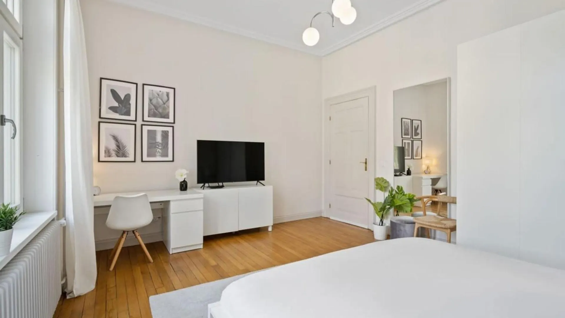 Spacious & Tranquil Rooms In Limpertsberg Luxembourg Homestay